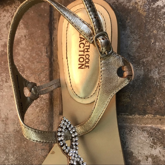 Kenneth Cole Gold Flats - Picture 4 of 4